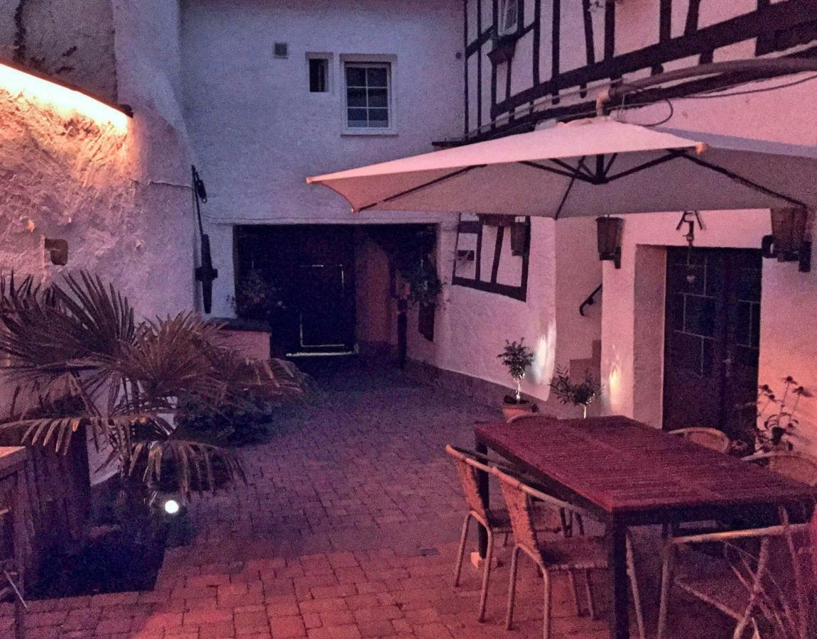 Fewo Zur Goldenen Traube Rüdesheim nad Renem Zewnętrze zdjęcie