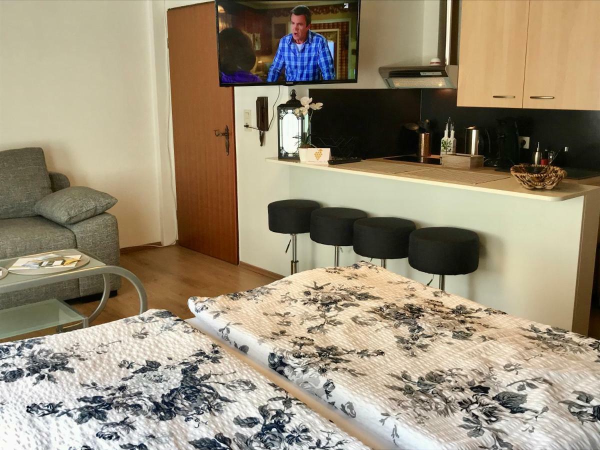 Apartament Fewo Zur Goldenen Traube Rüdesheim nad Renem Zewnętrze zdjęcie